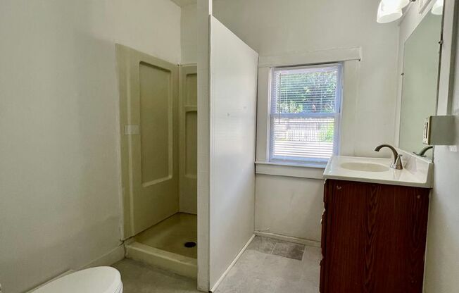 Studio, 1 bath, $725, Unit #1