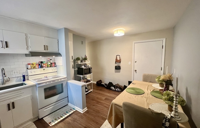 44 LIONEL AVE