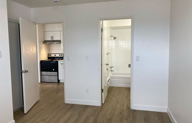 1 bed, 1 bath, 491 sqft, $1,035, Unit Unit 216