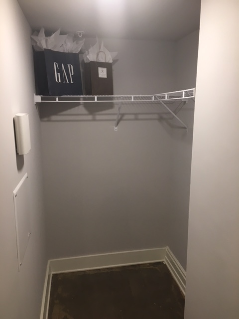 1 bed, 1 bath, 550 sqft, $1,400, Unit 405