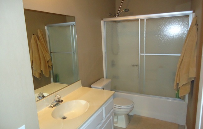 2 beds, 2.5 baths, $2,500