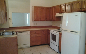 3 beds, 2 baths, $2,200