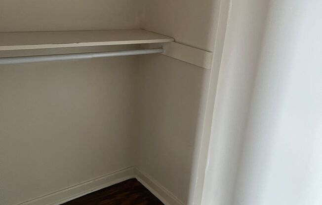 1 bed, 1 bath, 691 sqft, $1,200, Unit 704