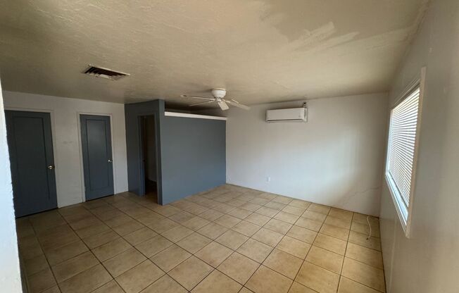 3026-3028 E Alta Vista Street
