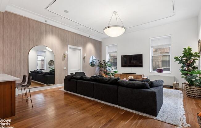 426 W 58 ST