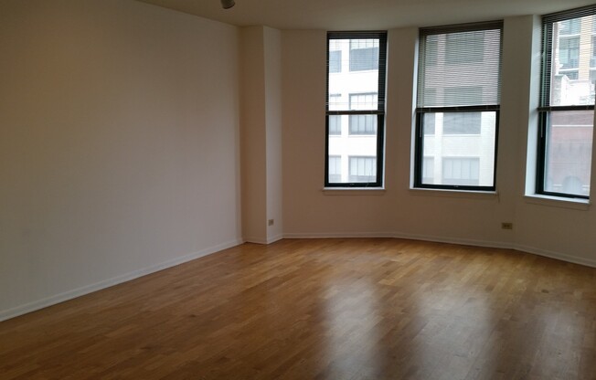 1 bed, 1 bath, 750 sqft, $1,895, Unit 09B