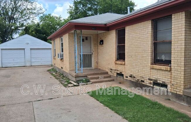 3021 AVON ST