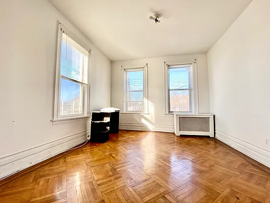 6825 7th Ave 2