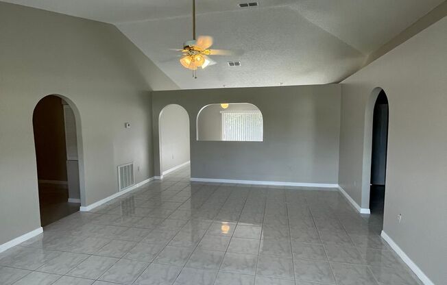 3/2 Home In Deltona