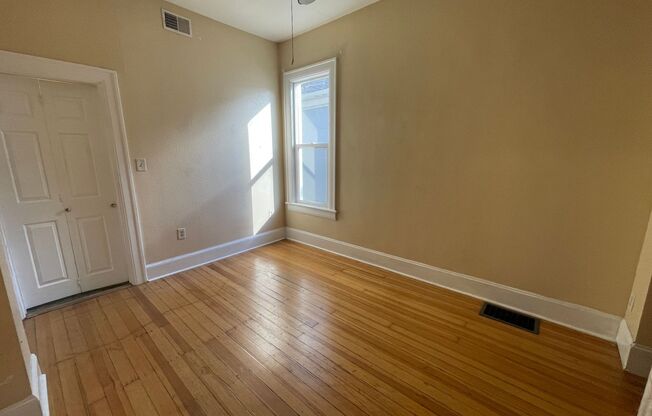 Charming 3 Bed 2 Bath in Downtown Denver.