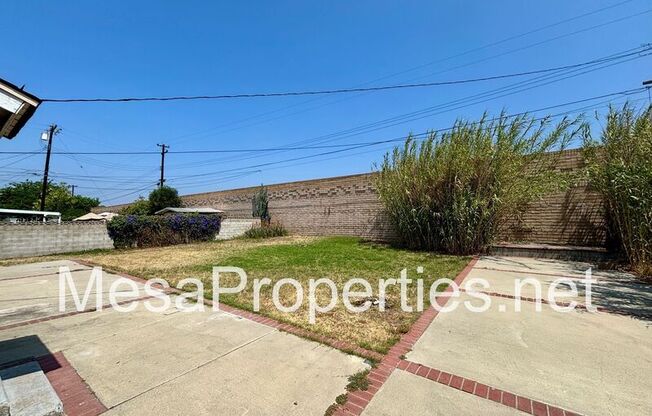 811 DRAKE AVE