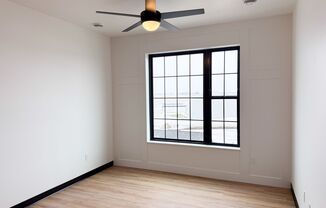 1 bed, 1 bath, 701 sqft, $1,295, Unit 203