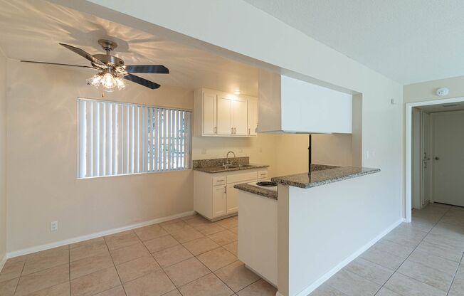 2 beds, 1 bath, 900 sqft, $2,150, Unit 09