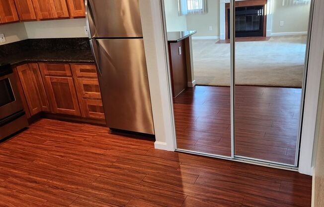 2 beds, 1 bath, 825 sqft, $1,820, Unit 227