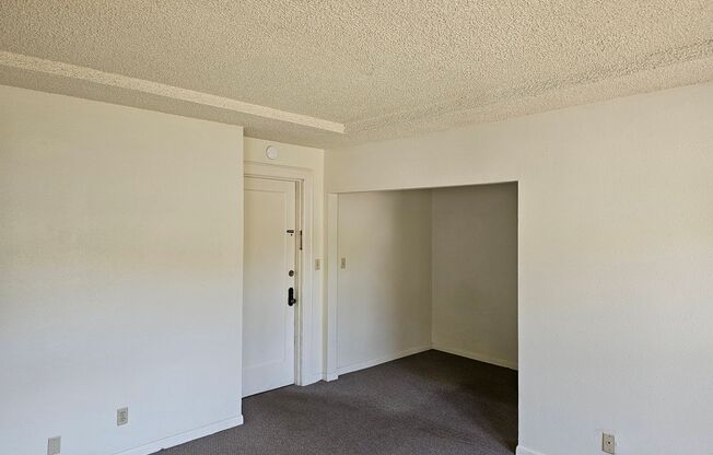 Grande Ronde Apartments
