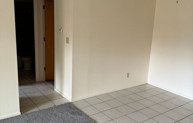 5th Ave Apartments