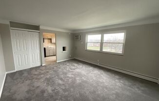 Studio, 1 bath, $699, Unit Unit 10