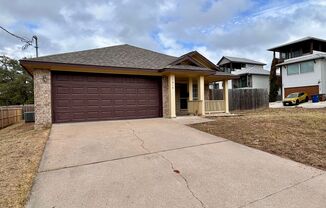 1016 Catalpa St 78702 | 3 Beds 2 Baths 2 Car garage $2595