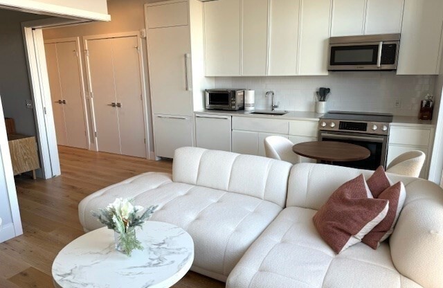 1 bed, 1 bath, 620 sqft, $3,500, Unit 507