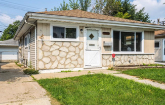 FULLY UPDATED Eastpointe 3 Bed/1 Bath Ranch w Garage!