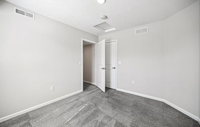 2 beds, 2 baths, 1,130 sqft, $1,880, Unit 29-4165