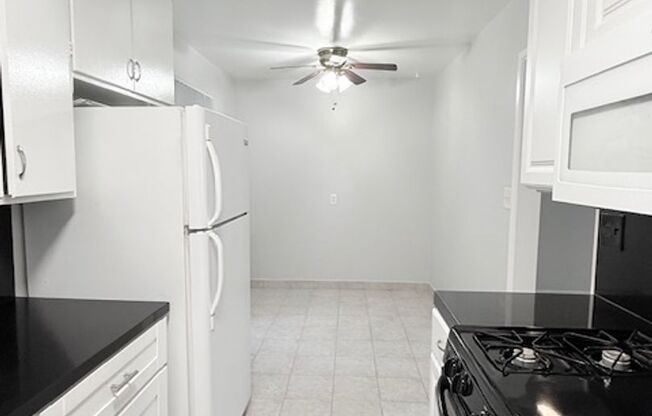 1 bed, 1 bath, $1,995, Unit 05