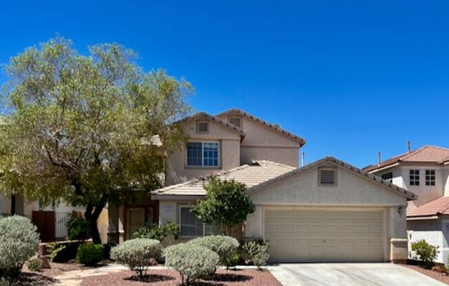 Sunridge Stunner! 4 bedroom with Den!