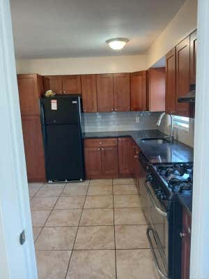 3 beds, 2 baths, $3,500