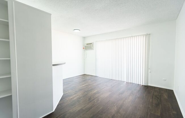1 bed, 1 bath, 600 sqft, $1,498, Unit 219