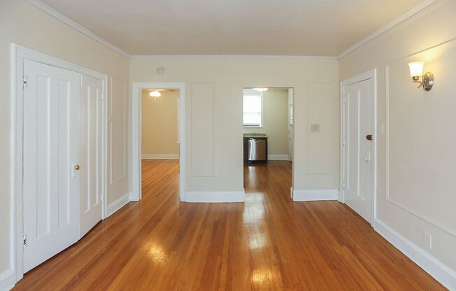 1 bed, 1 bath, 460 sqft, $1,875, Unit 4600-3H