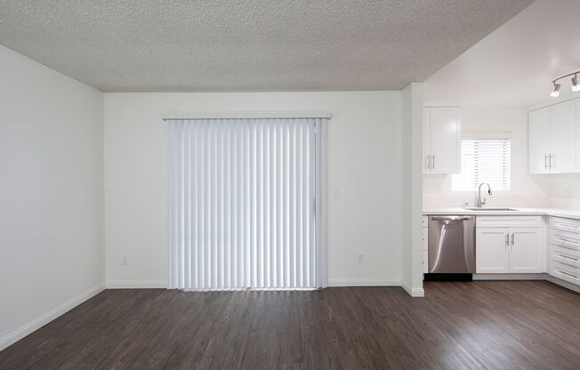 1 bed, 1 bath, 550 sqft, $2,050, Unit B111
