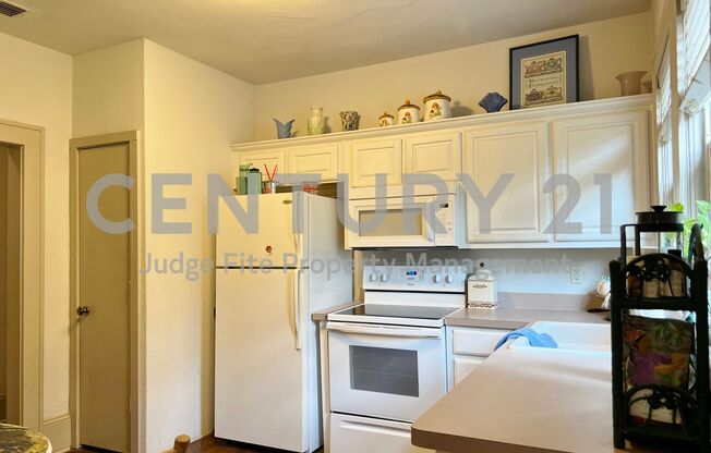 Cozy and Well-Maintained 2/1 Apartment in Waxahachie For Rent!