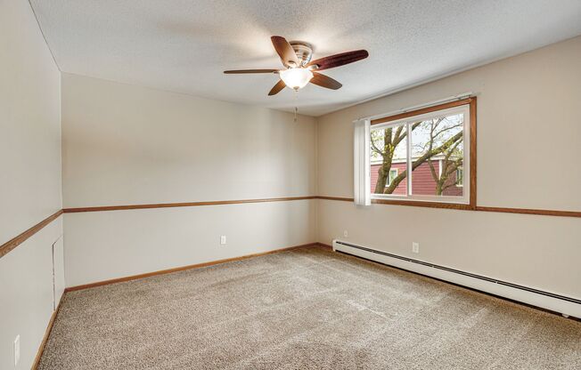 1 bed, 1 bath, 610 sqft, $1,315, Unit 257-303