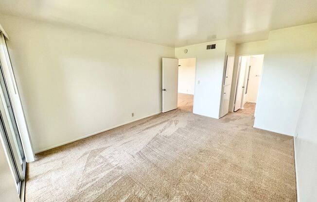 2 beds, 2 baths, $2,995, Unit #307