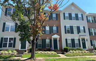 15683 KING LOUIS CT