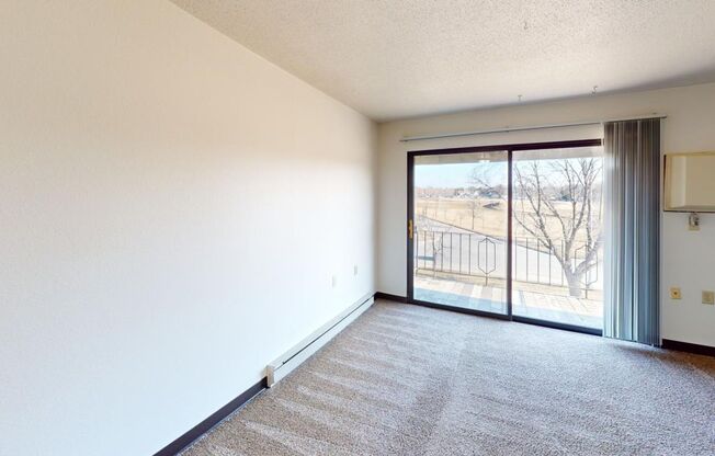 3 beds, 2 baths, $1,075, Unit 1502-04