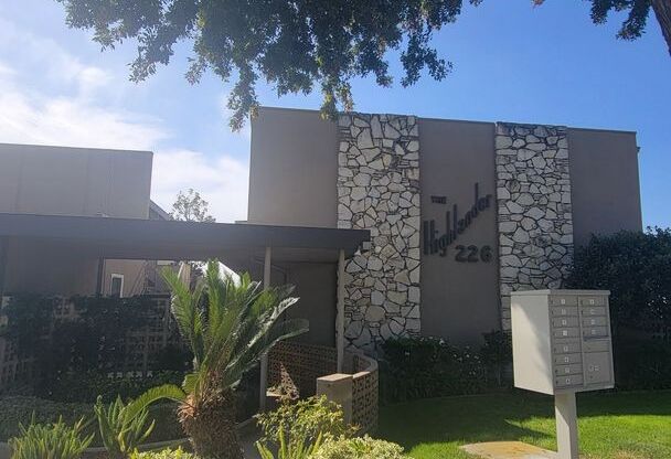 HIGHLANDER APARTMENTS