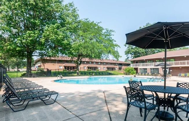 Poolside Lounge Chairs