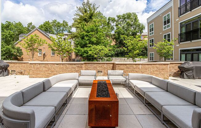 1 bedroom 1 bathroom condo available immediately for rent