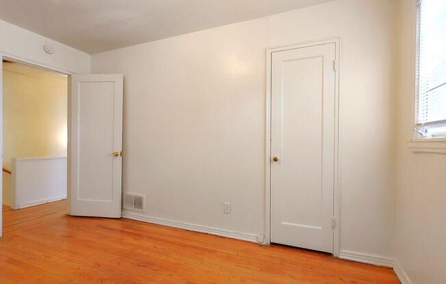 Ridgecrest Townhouse Apartments