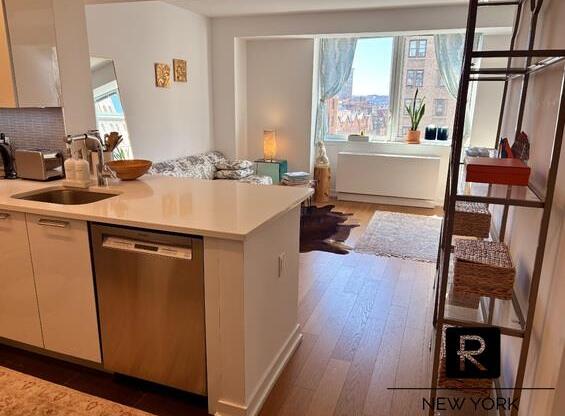 227 West 77th Street PHD