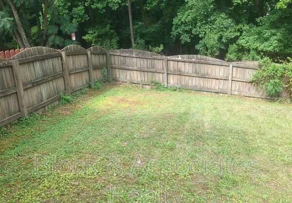 128 EVENING STAR DR