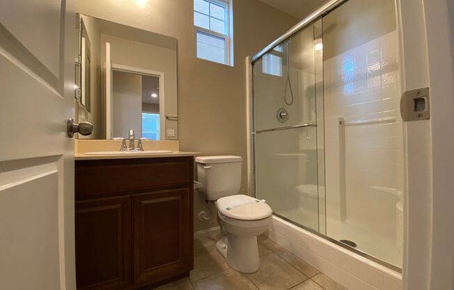 Beautiful 5 Bedroom/3 Bath Oceanside Home in Dixie Village