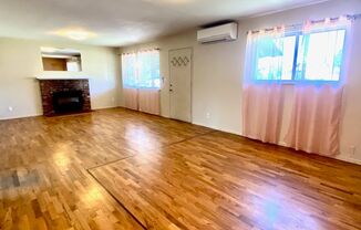 2 beds, 1 bath, $2,350