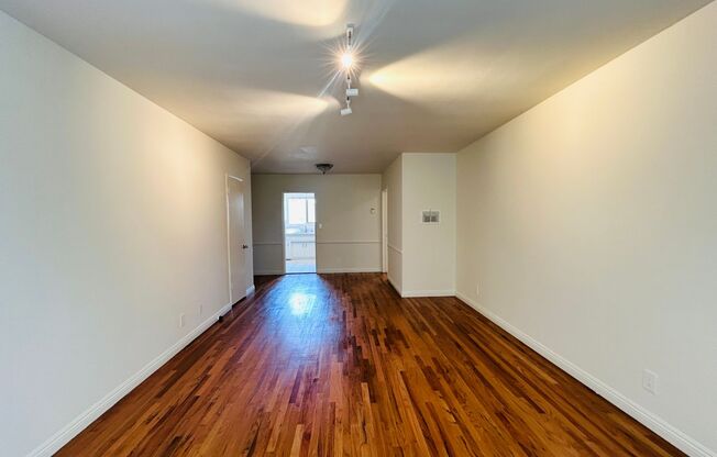 7611 Lexington Apartments