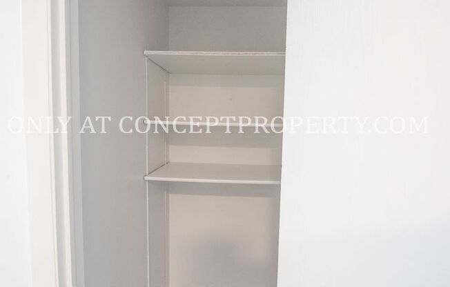 2 beds, 1 bath, 840 sqft, $1,099, Unit 21