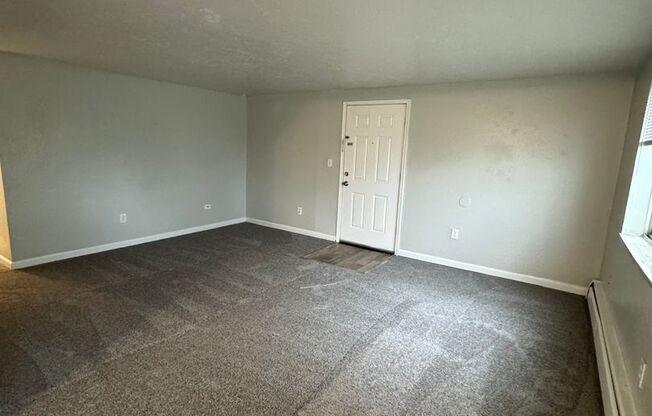 3 beds, 2 baths, $1,745, Unit # 7