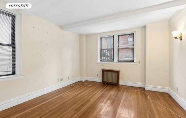 1225 PARK AVE