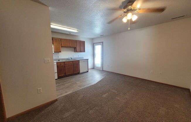 1 bed, 1 bath, 500 sqft, $825, Unit 102