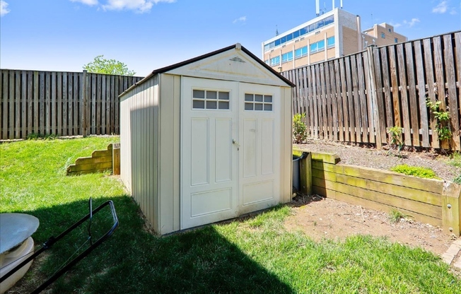 3717 DUPONT AVE